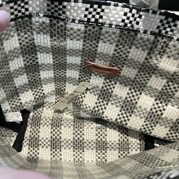 NWT Madewell Checkered Black / White The Small Beach Tote Bag - Picture 4 of 4